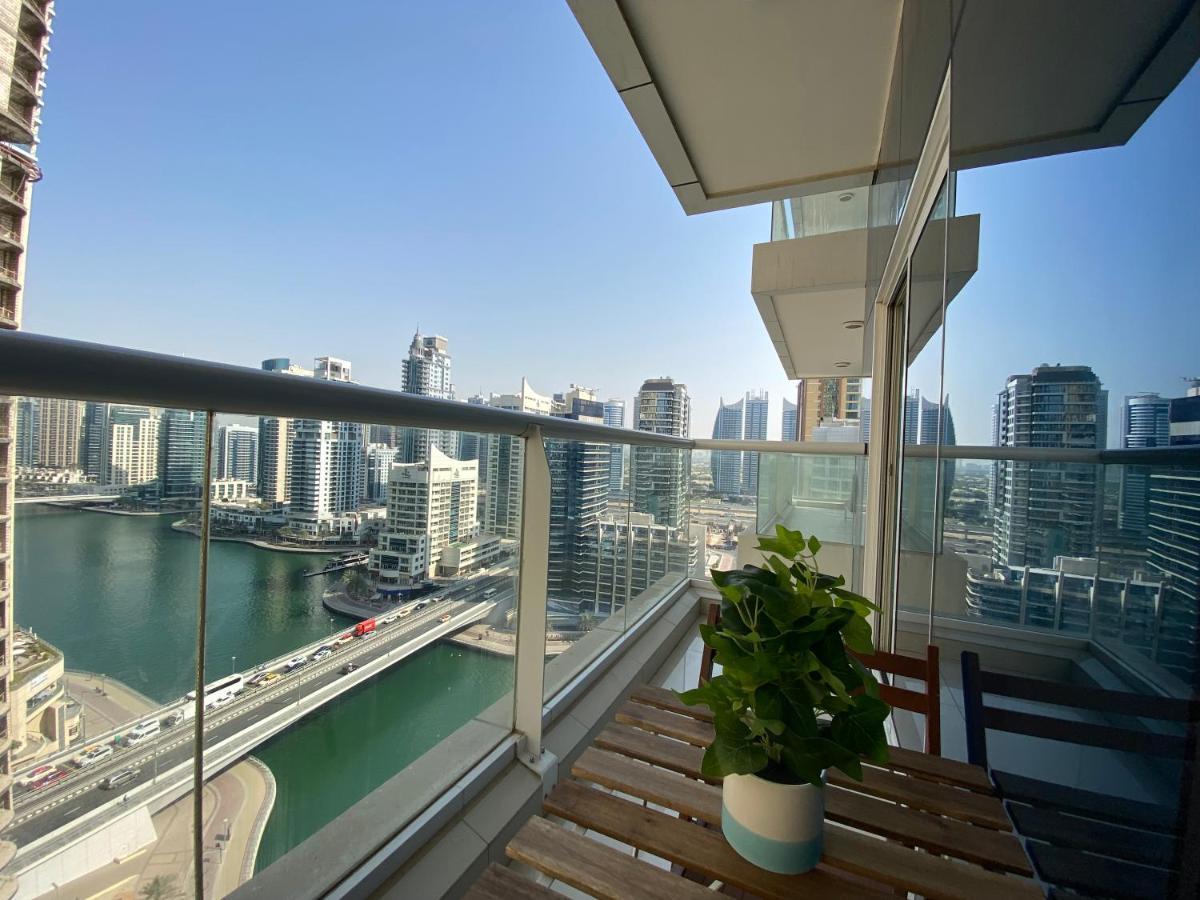 Апартаменты Walk To The Beach Or Enjoy The Amazing View From The Balcony Дубай Экстерьер фото