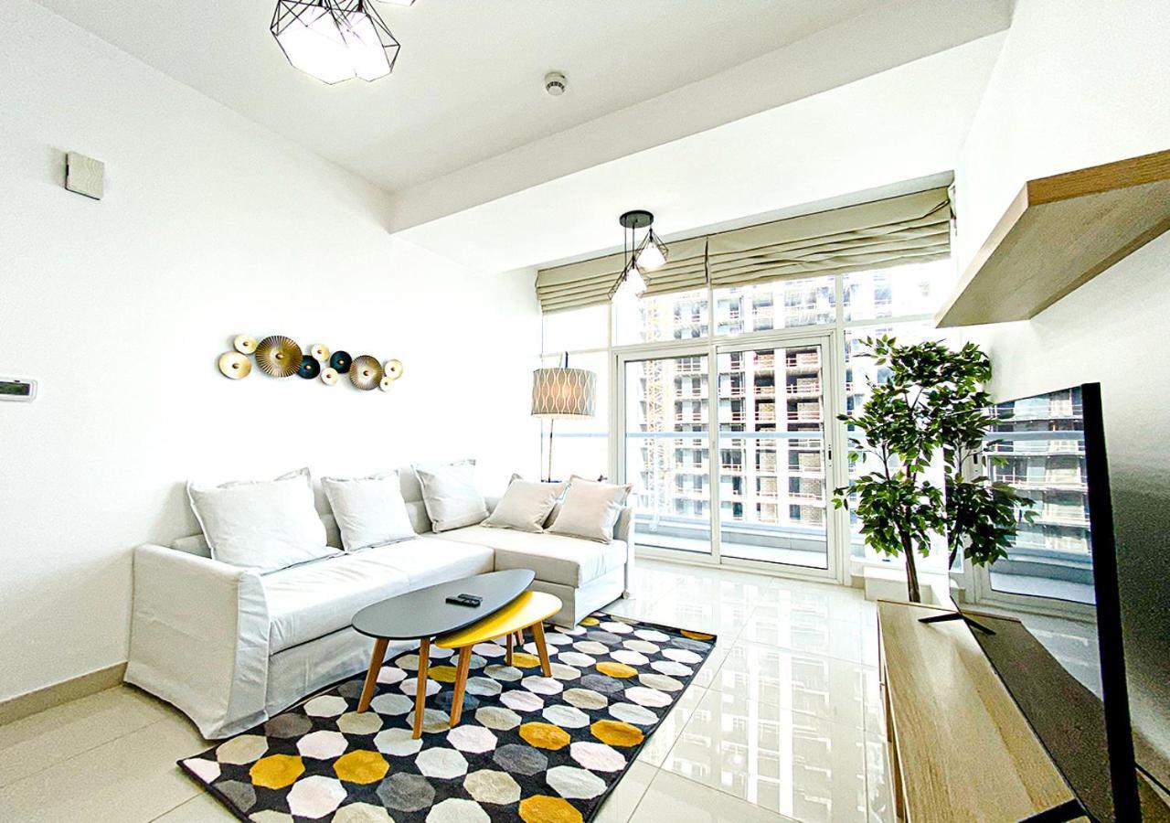 Апартаменты Walk To The Beach Or Enjoy The Amazing View From The Balcony Дубай Экстерьер фото